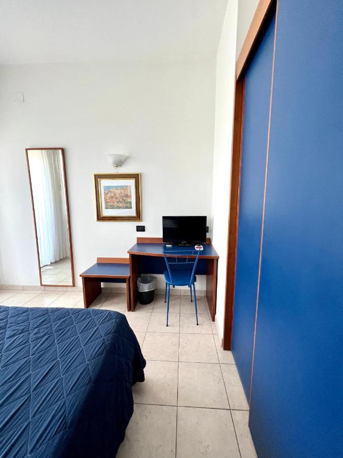 Hotel B&B Montecarlo Milano Marittima Eksteriør billede