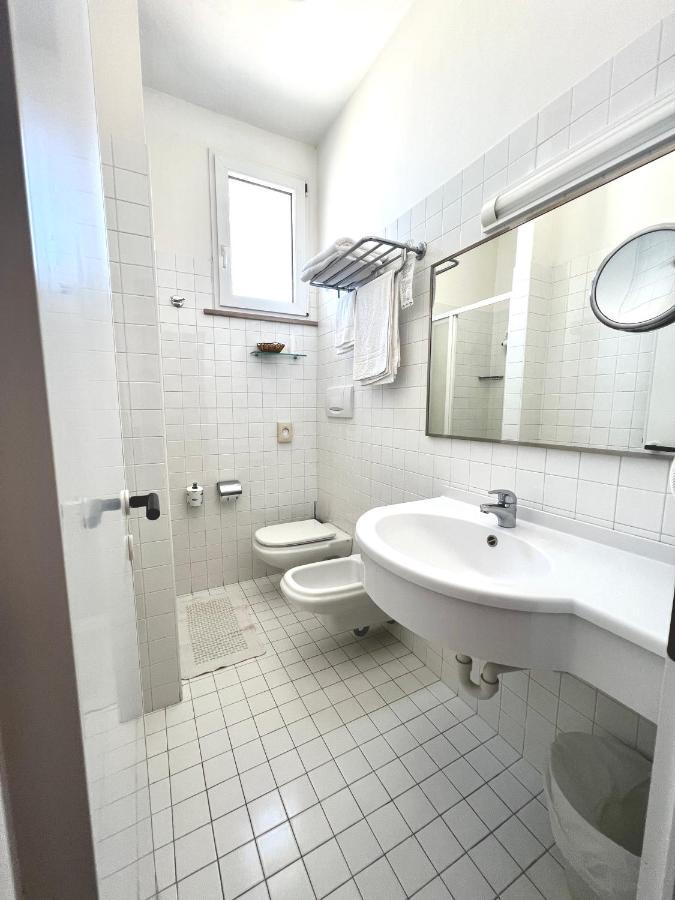 Hotel B&B Montecarlo Milano Marittima Eksteriør billede