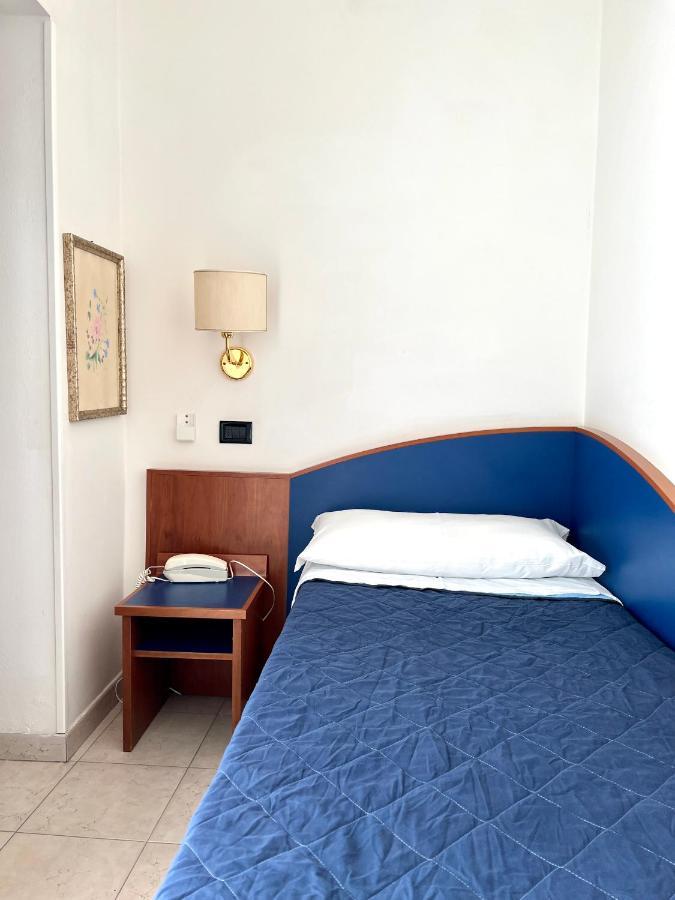 Hotel B&B Montecarlo Milano Marittima Eksteriør billede